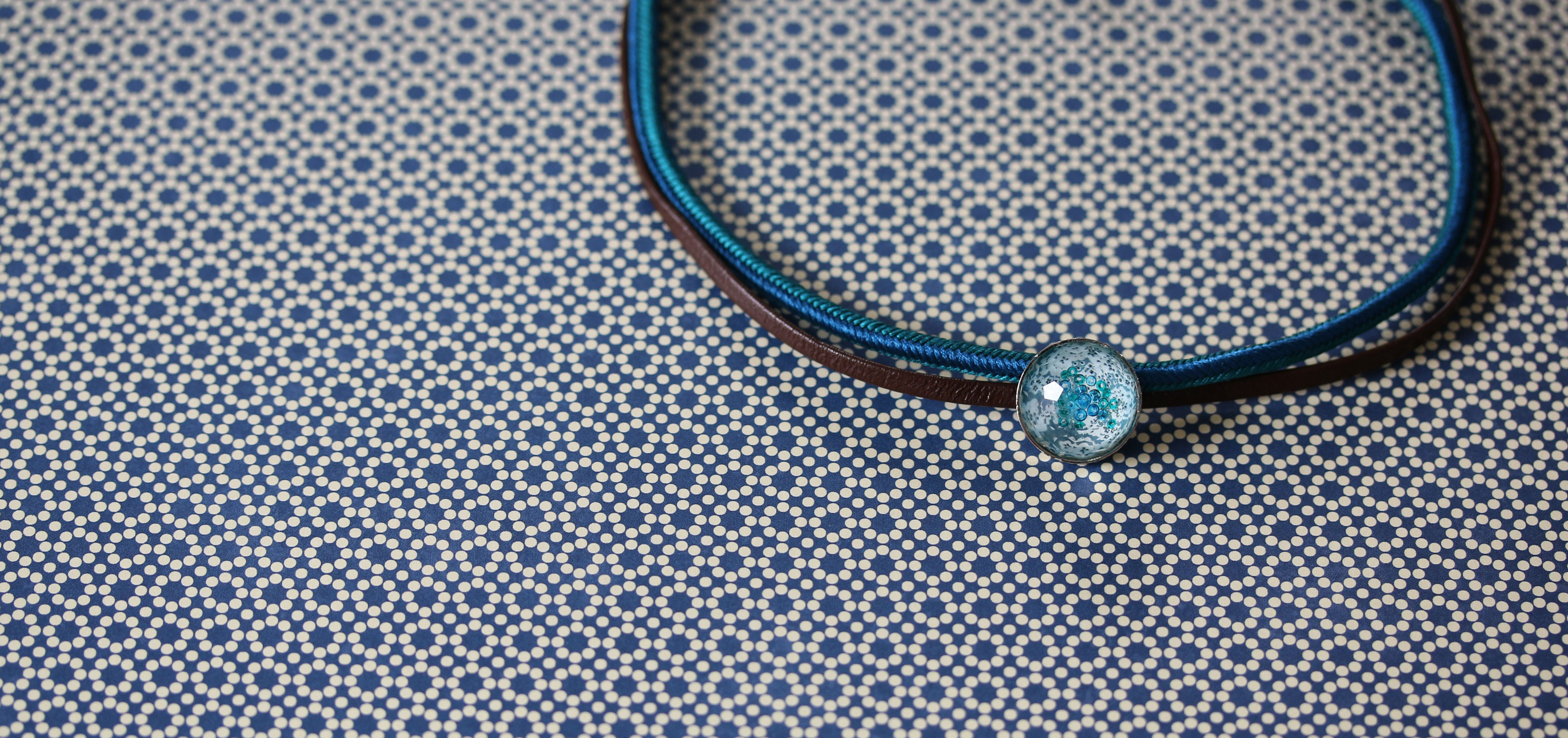 チョーカーの季節がやって来る