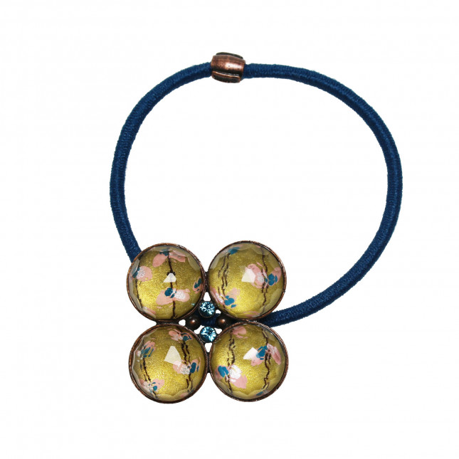 髪をまとめると涼しい