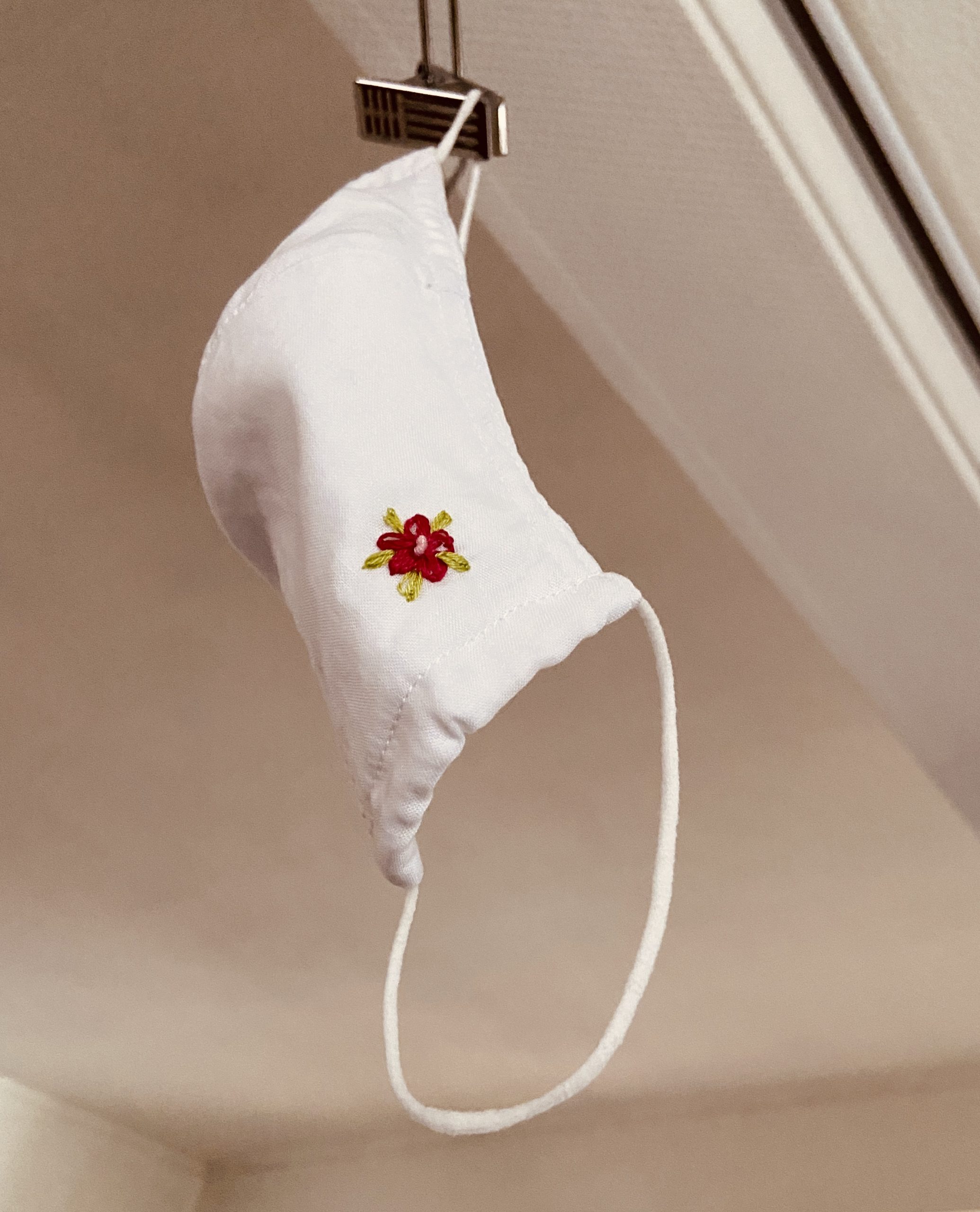 ハンカチの布でマスク