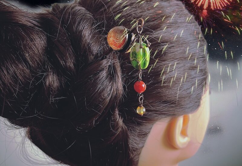 hairpin with dangling ornaments